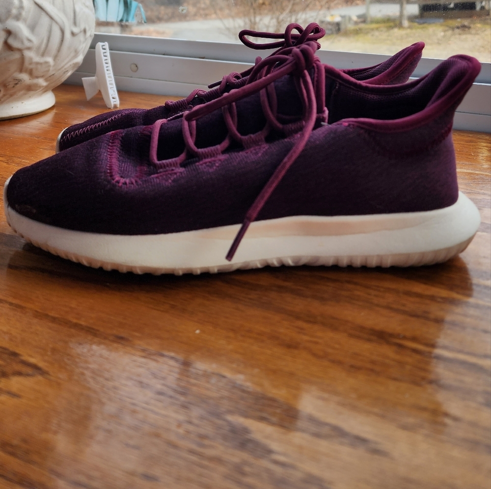 Adidas tubular size 7.5 womens